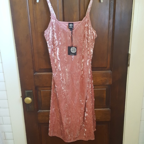 bobeau Dresses & Skirts - Brand new Bobeau velvety pink dress